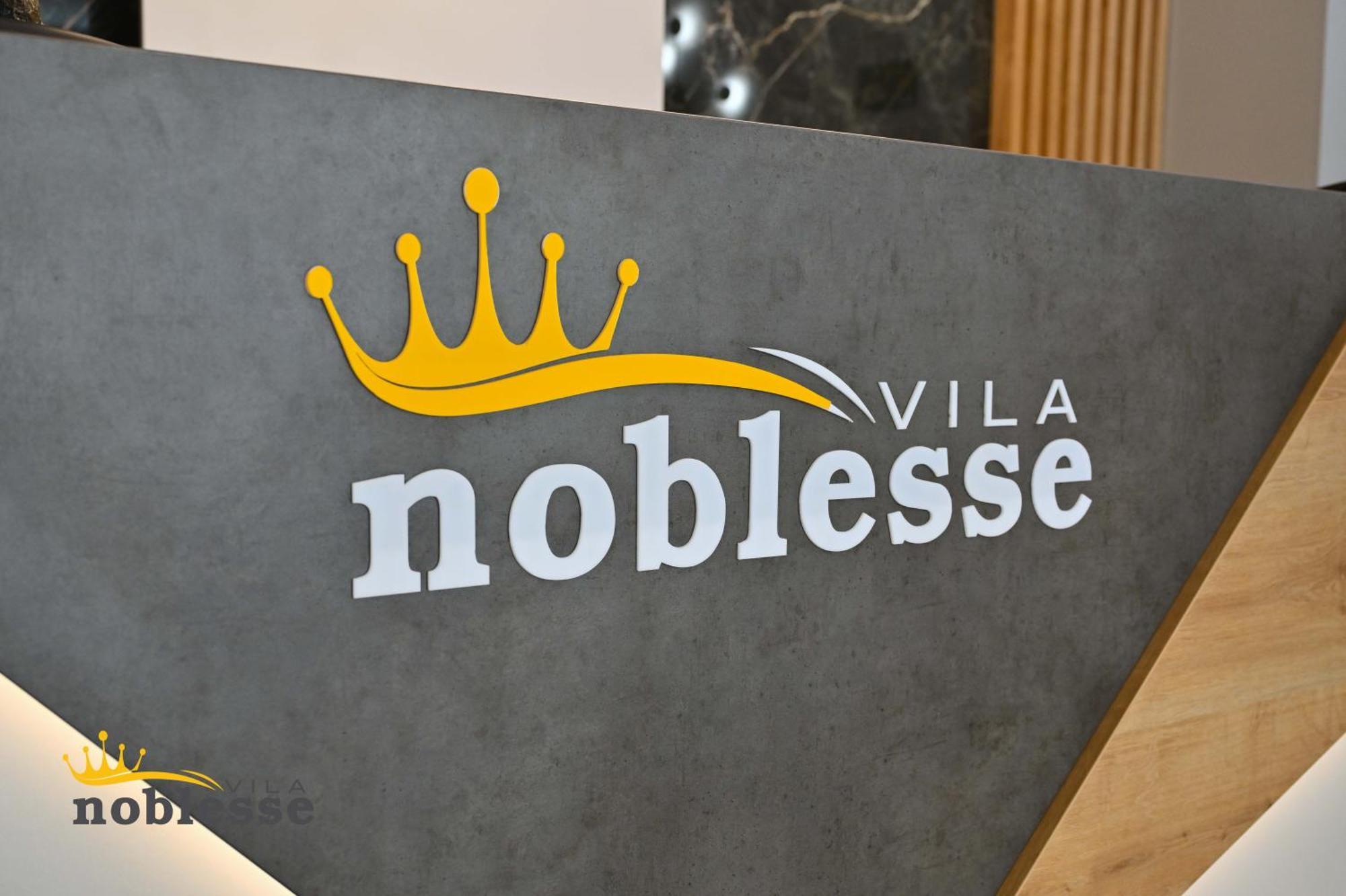 Vila Noblesse Sovata Buitenkant foto