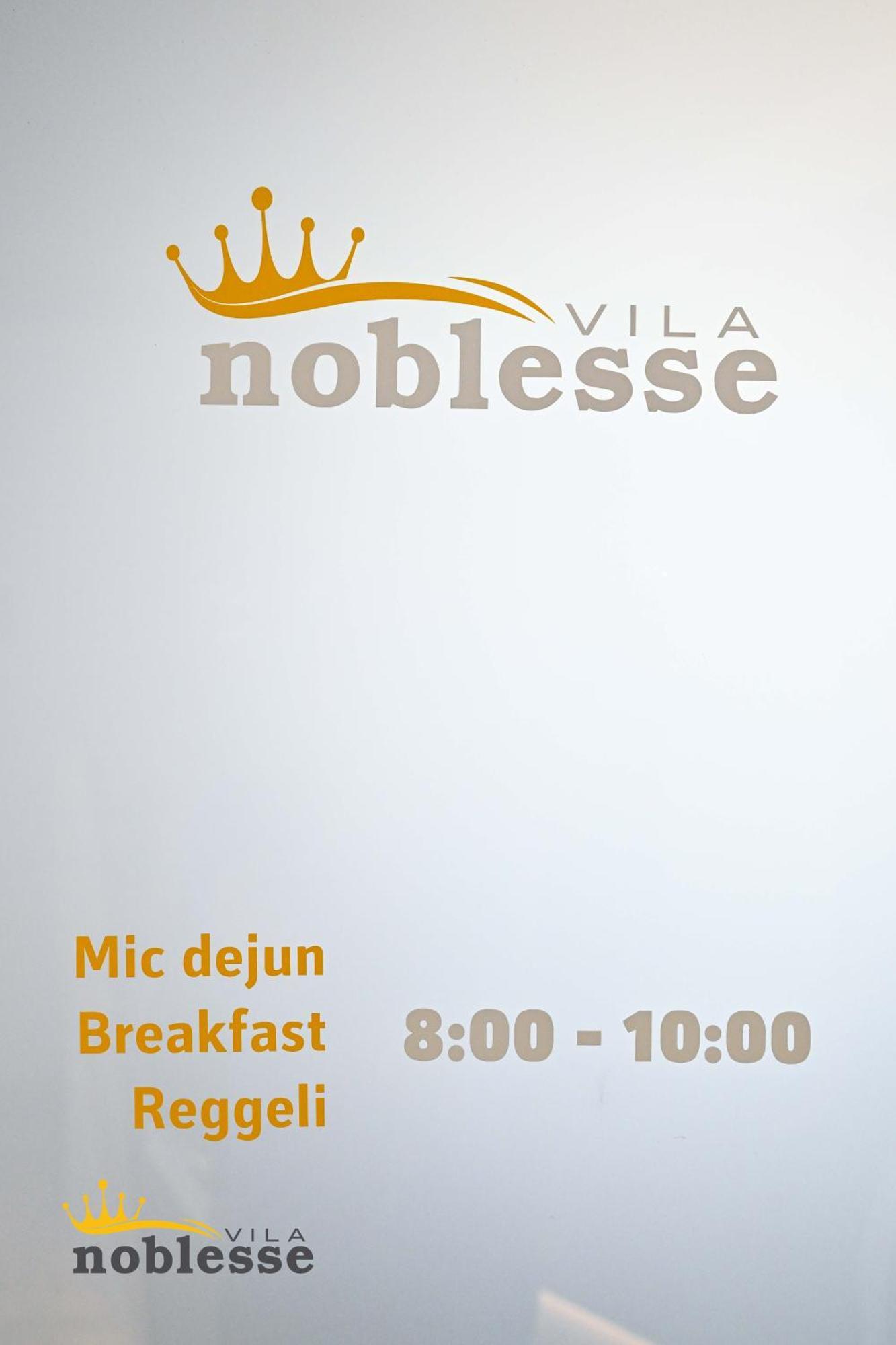 Vila Noblesse Sovata Buitenkant foto